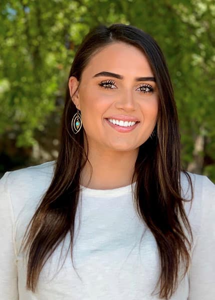 Danielle-Headshot