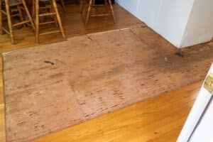 Water damage on laminate flooring